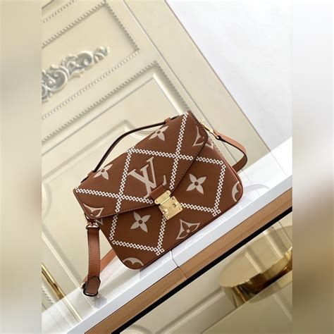 lv metis yupoo|LV POCHETTE METIS HANDBAG M46018 (290USD) .